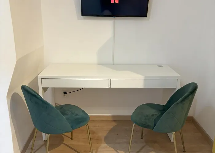 Tiny Studio Quinet