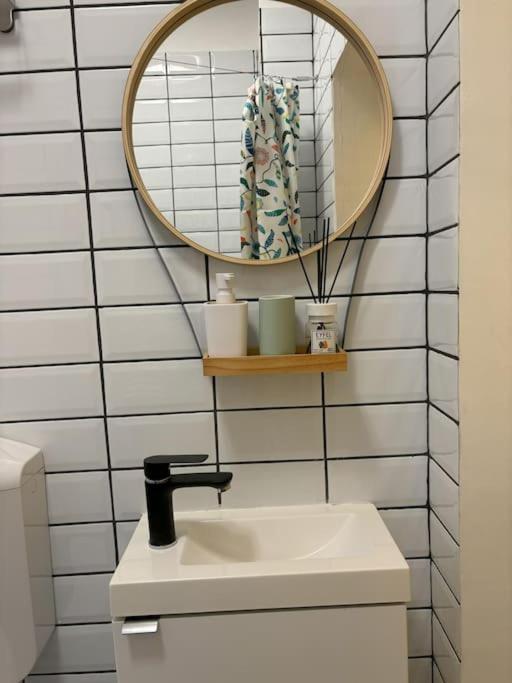 Tiny Quinet Apartment